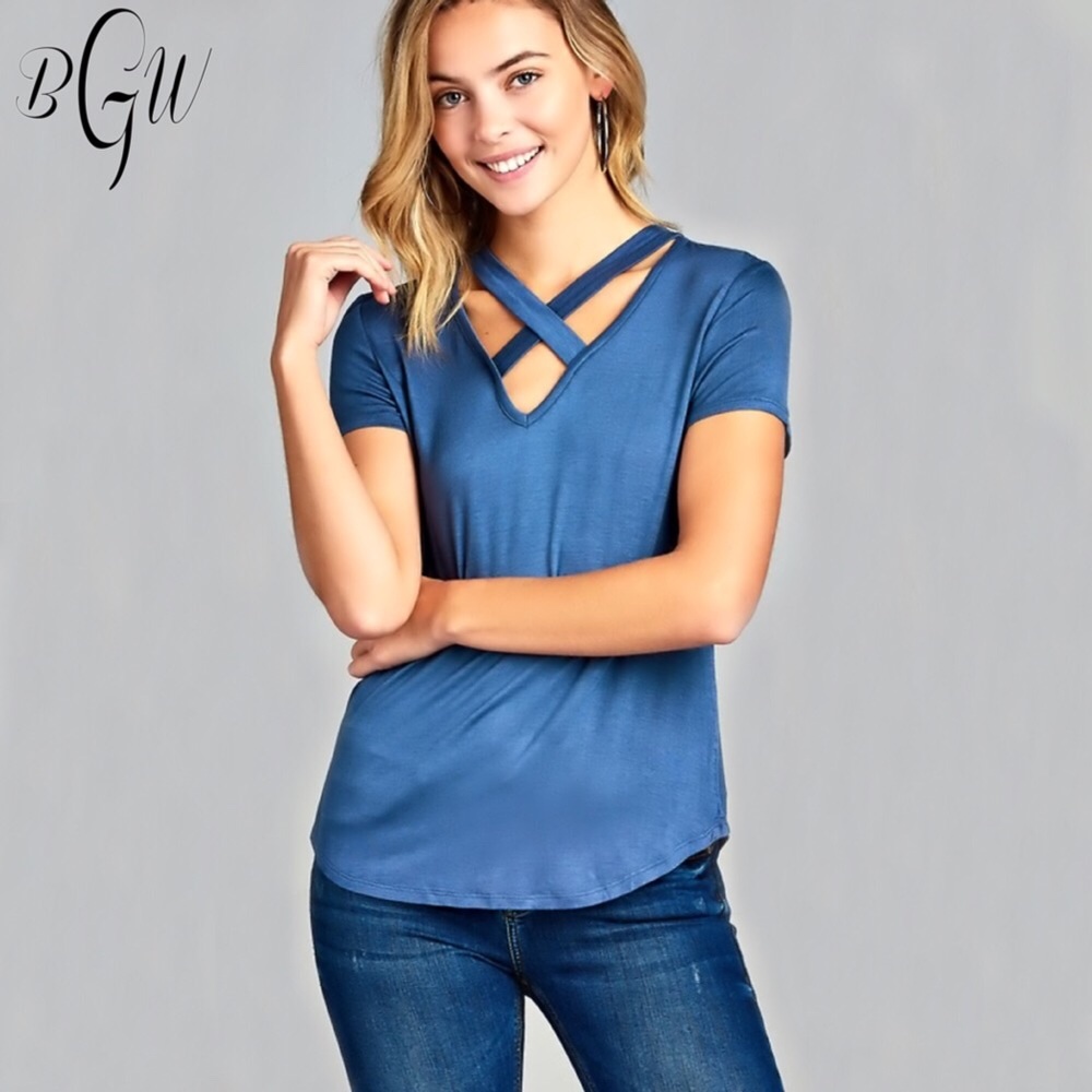 LAST 2 5⭐️Best V-Neck Choker Top